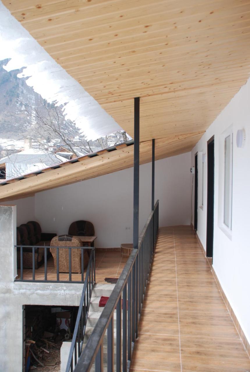 Gogi Jafaridze'S Guesthouse Местія Екстер'єр фото