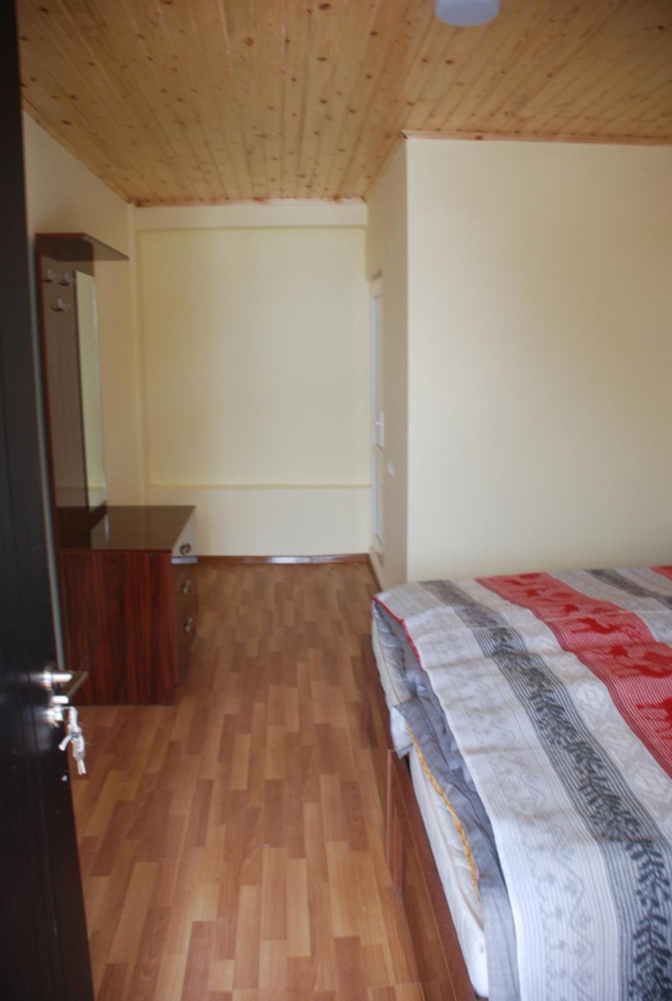 Gogi Jafaridze'S Guesthouse Местія Екстер'єр фото
